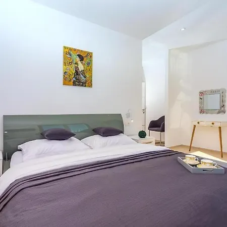 Mia Mit Privatem Pool, Whirlpool, Fitnessraum, Sauna, Meerblick Lokva Rogoznica