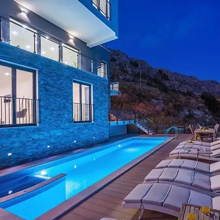 Mia Mit Privatem Pool, Whirlpool, Fitnessraum, Sauna, Meerblick